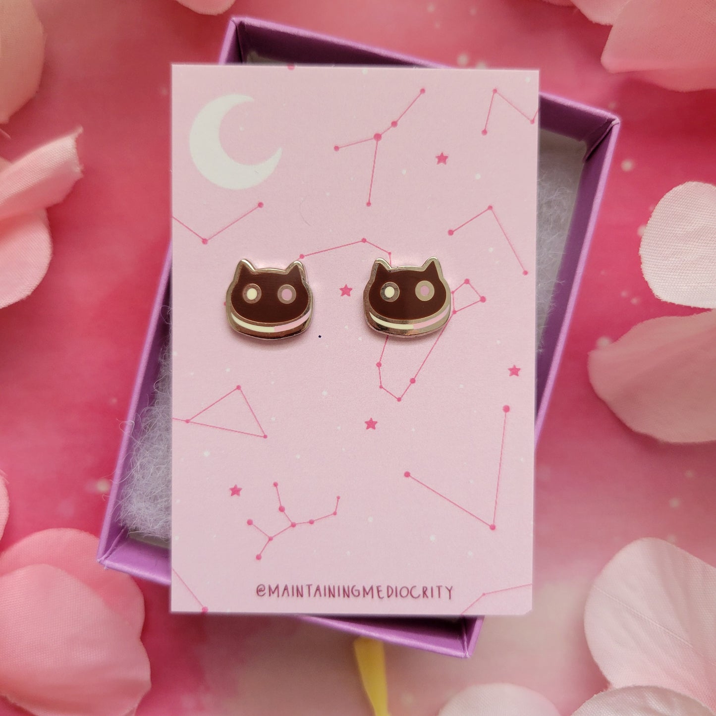 Cookie Cat stud earrings