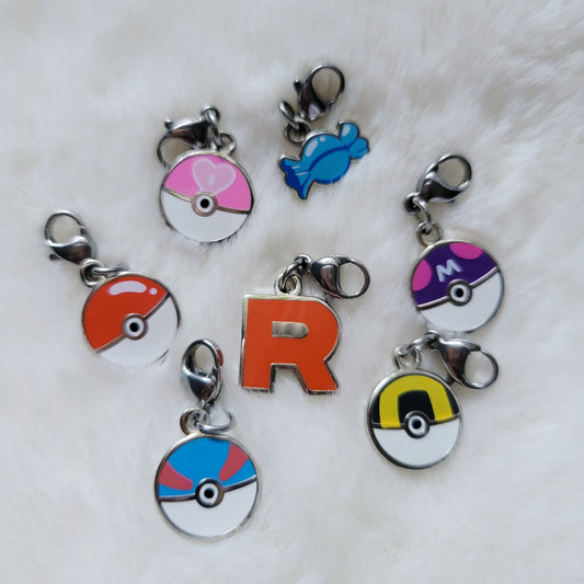 Collection 1 assorted charms